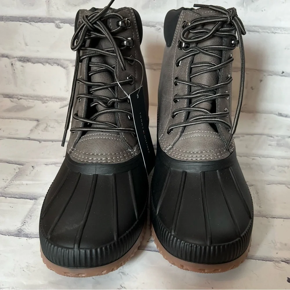 NWT Mens Tommy Hilfiger Colins 2 lace up dark grey duck boots size 10